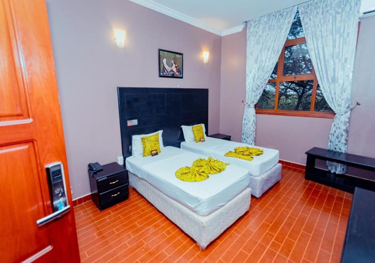Panone Hotels - King'Ori Kilimanjaro Airport Моши Экстерьер фото