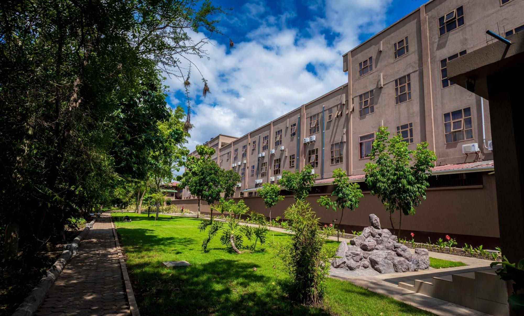 Panone Hotels - King'Ori Kilimanjaro Airport Моши Экстерьер фото