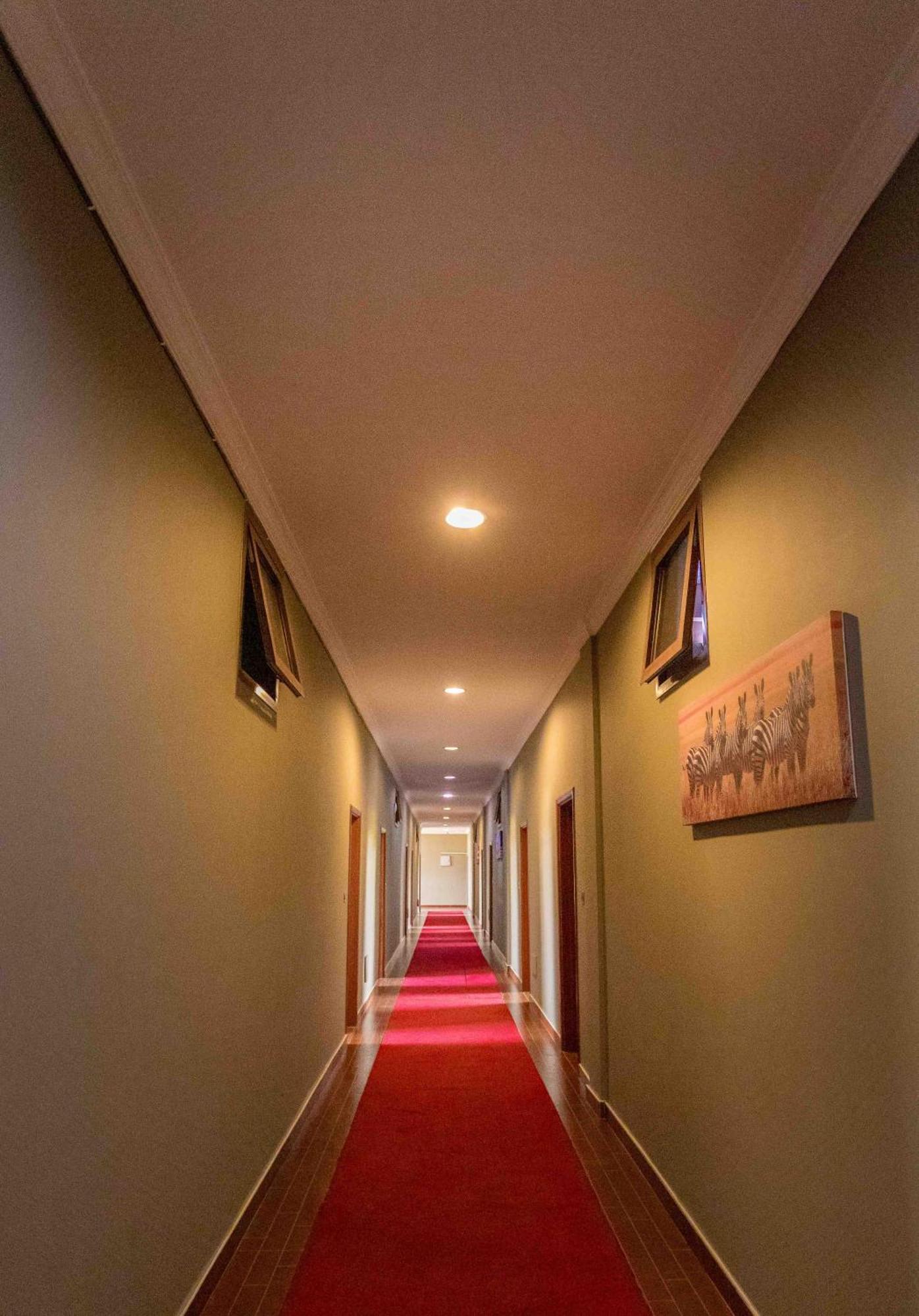 Panone Hotels - King'Ori Kilimanjaro Airport Моши Экстерьер фото