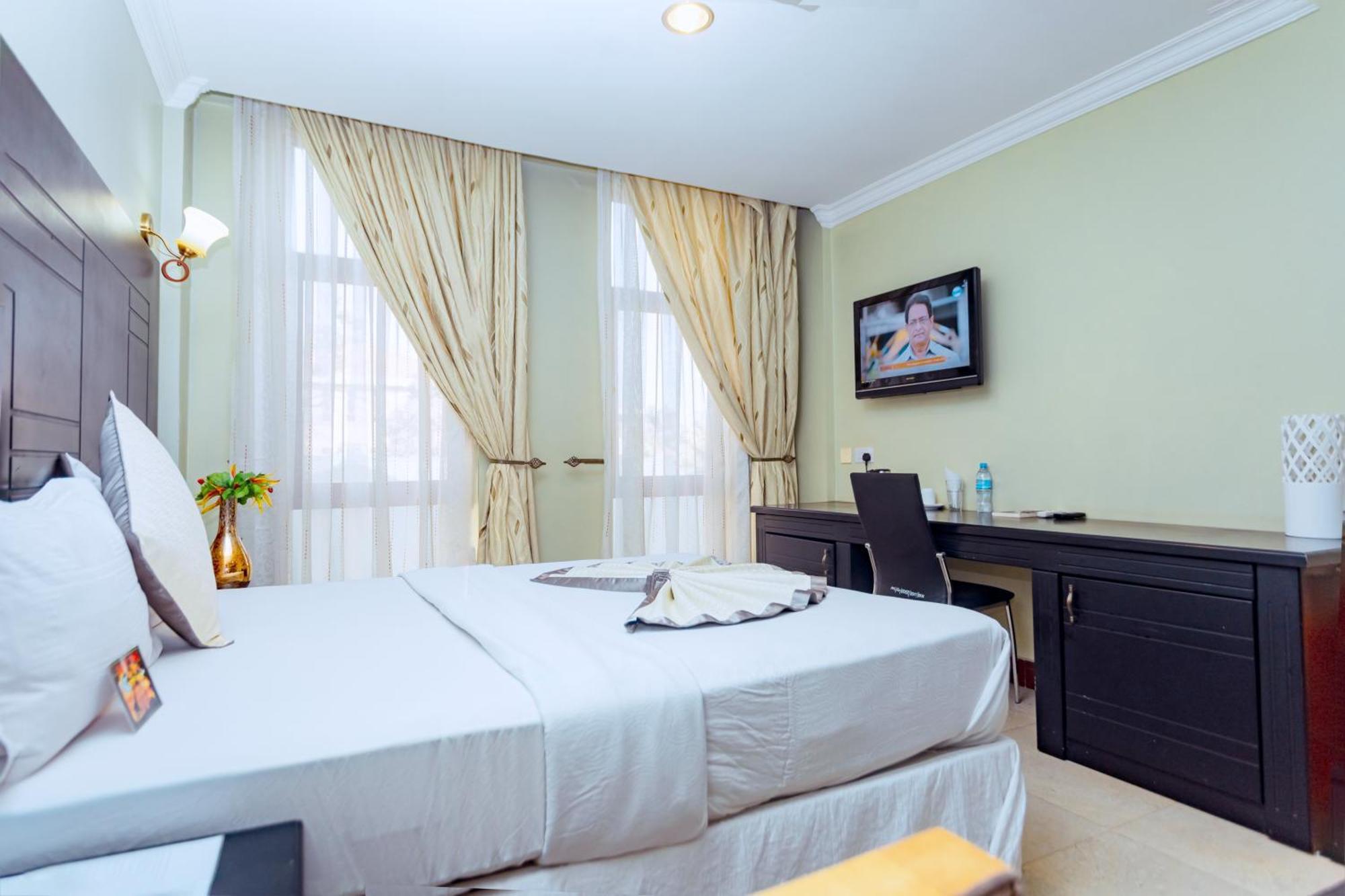 Panone Hotels - King'Ori Kilimanjaro Airport Моши Экстерьер фото