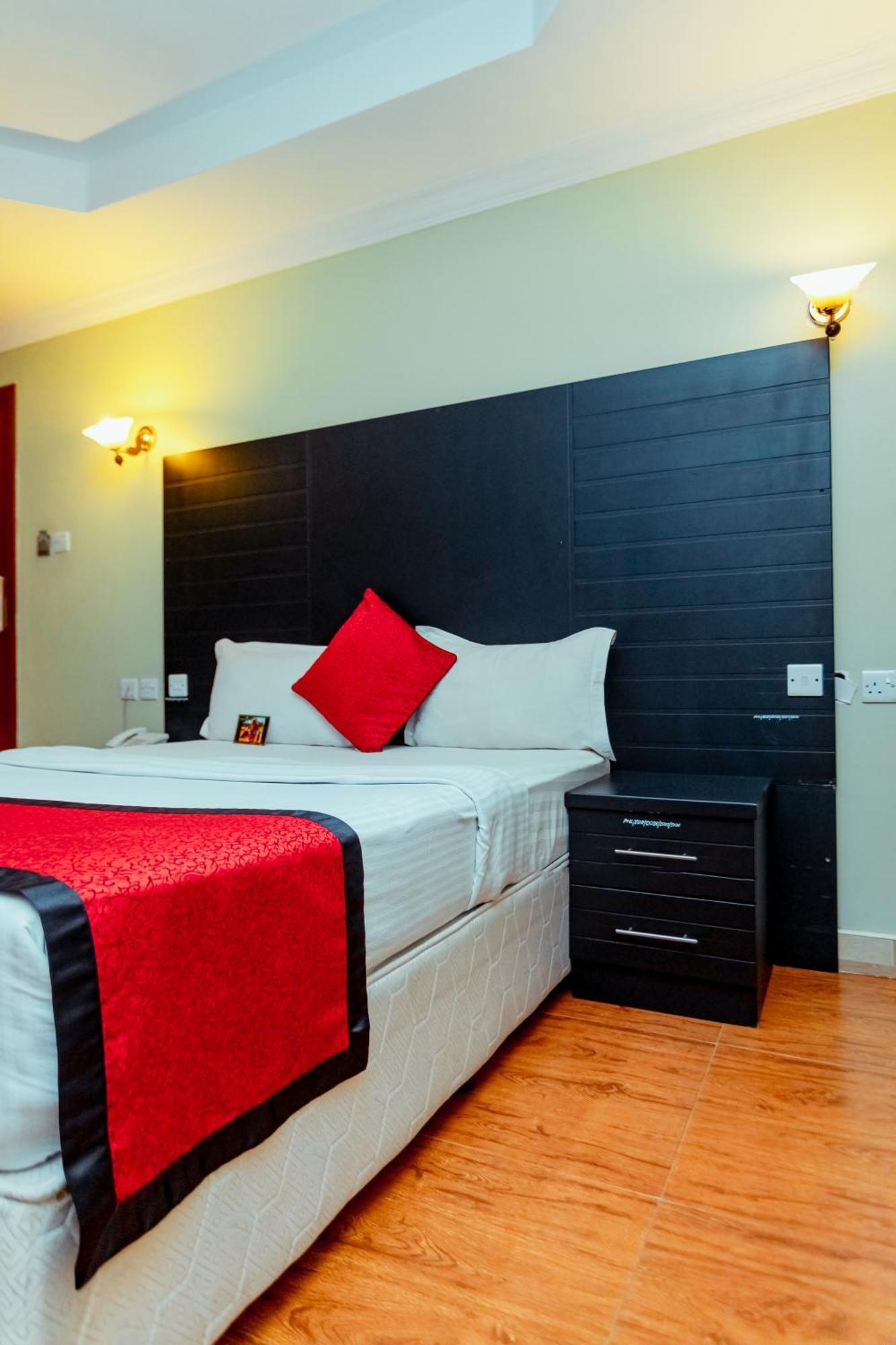 Panone Hotels - King'Ori Kilimanjaro Airport Моши Экстерьер фото
